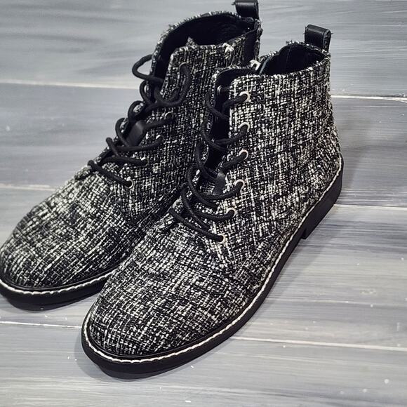 NYDJ Eileen Ankle Boots Black and White Tween Lace Up Zip Closure Size 8 - Picture 6 of 13